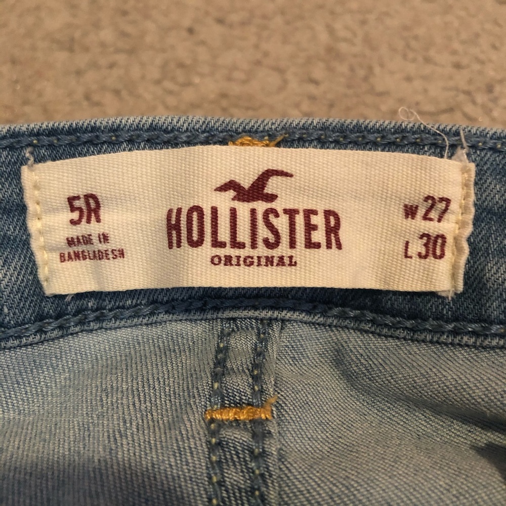 Hollister Ripped Jeans!